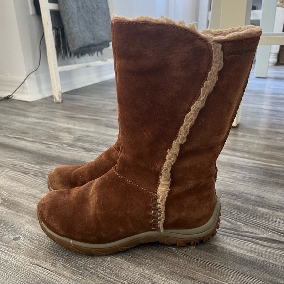 Patagonia Suede Waterproof Boots - Picture 2 of 8